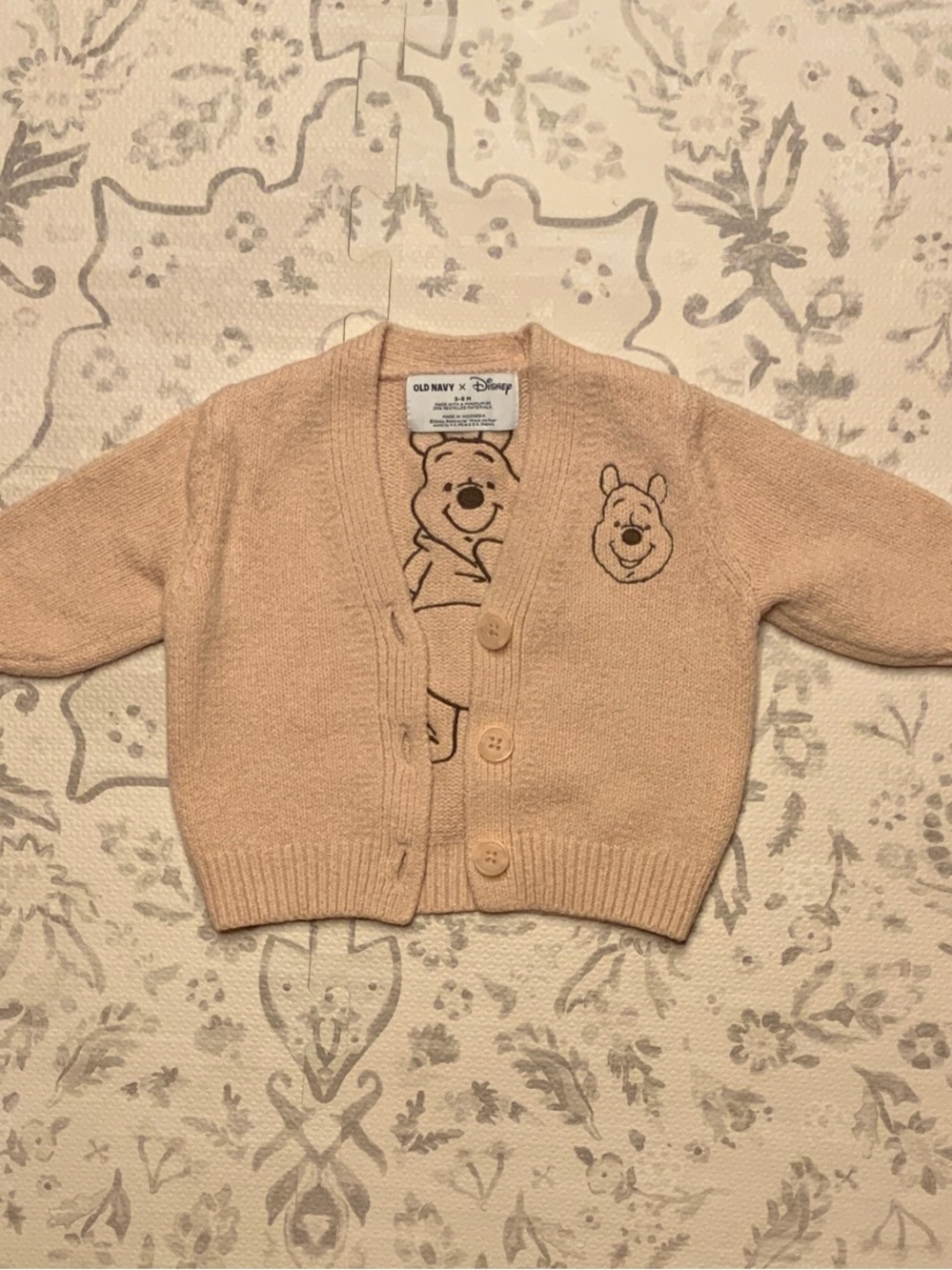 Old Navy x Disney Winnie the Pooh Button Cardigan